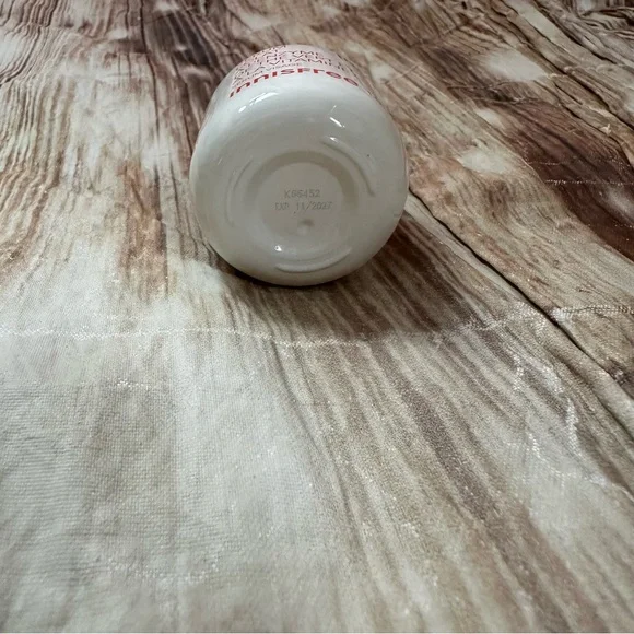 Innisfree Green Tea Enzyme Vitamin C Brightening Serum - Picture 6 of 12